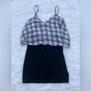 2B BEBE SPAGHETTI STRAP BACK AND WHITE DRESS. SIZE XS